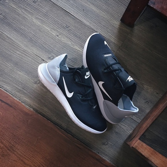 NIKE AUTHENTIC size 7y or women’s sz 8.5 New - Picture 2 of 8